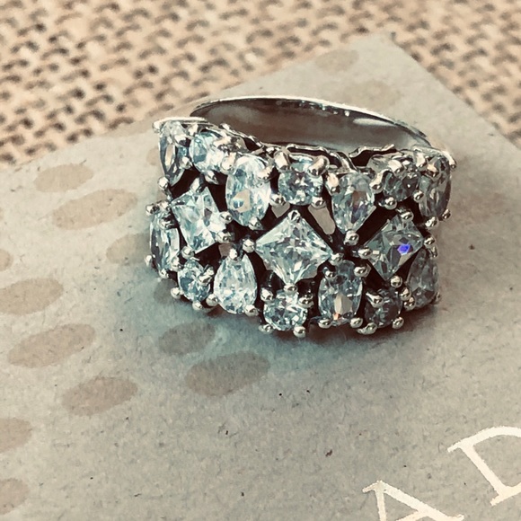 GORGEOUS Silpada 925 Sterling Silver Cosmo Cluster CZ Cocktail Ring Sz 7 HTF - Picture 2 of 6